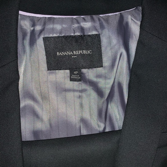 Banana Republic 2-piece women’s suit - Picture 2 of 2